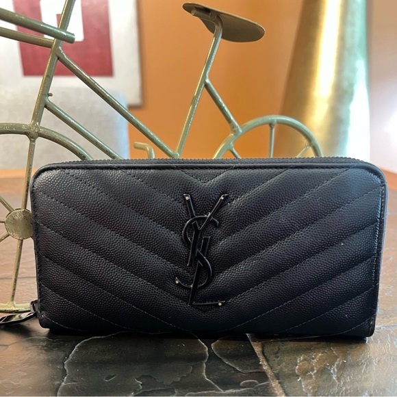 Yves Saint Laurent
Monogram Quilted Leather Continental Zip Wallet - Picture 2 of 9